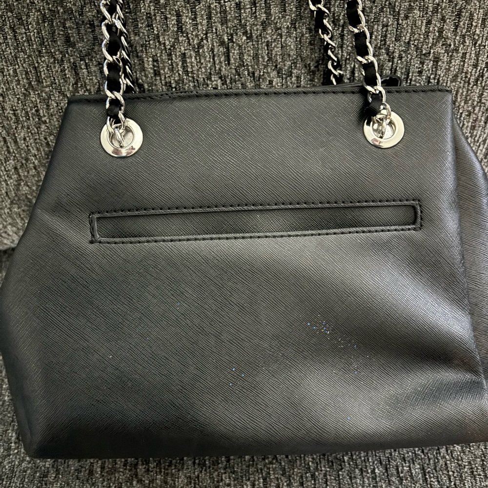Guess Purse - Picture 3 of 10